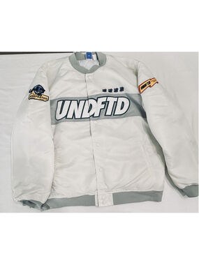 Undefeated FW22 Satin Baseball Jacket Mens L Cloud Gray Panther UNDFTD